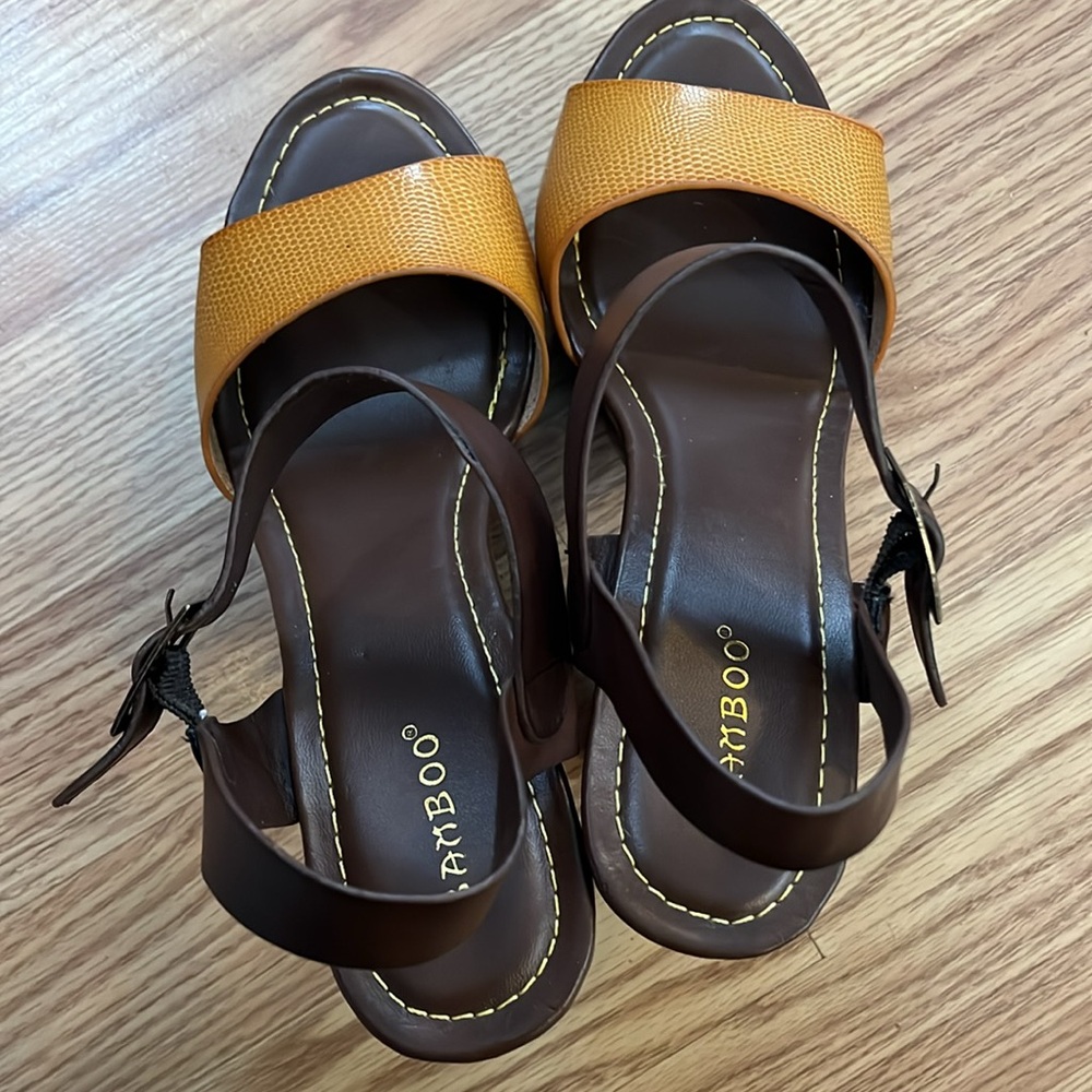 BAMBOO FABIOLA PLATFORM CHUNKY HEEL ANKLE STRAP SANDALS GOLD BROWN SIZE 8.5 - Picture 8 of 14